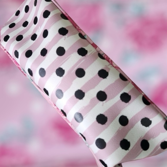 LUV BETSEY Weekender Cosmetic Bag Betsey Johnson Roses Polkadots Zebra Print - Picture 5 of 15